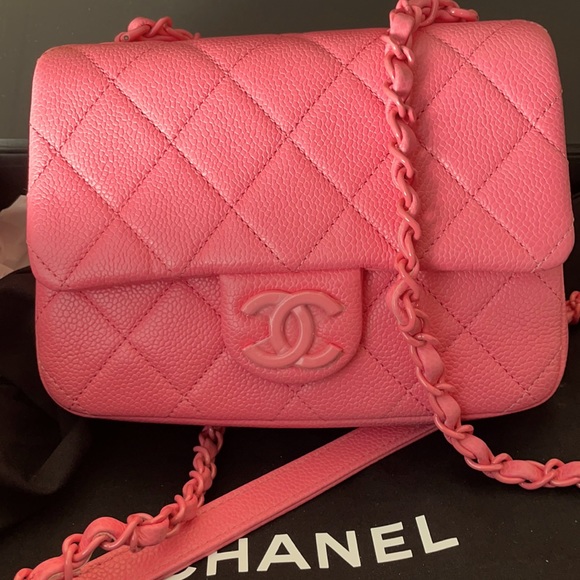 Chanel mini flap bag in pink - Picture 2 of 5